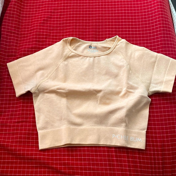 Athletic top Pchee bum cropped top short sleeve peachy color. - Picture 1 of 4